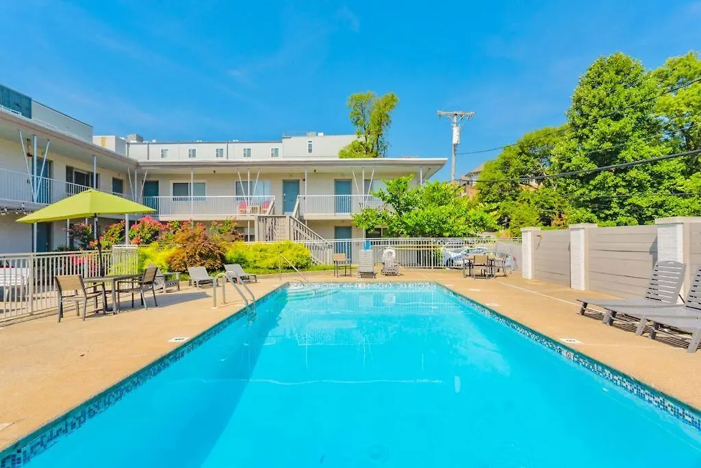 Holiday home Hillview Studio - Seasonal Pool Villa Nashville United States