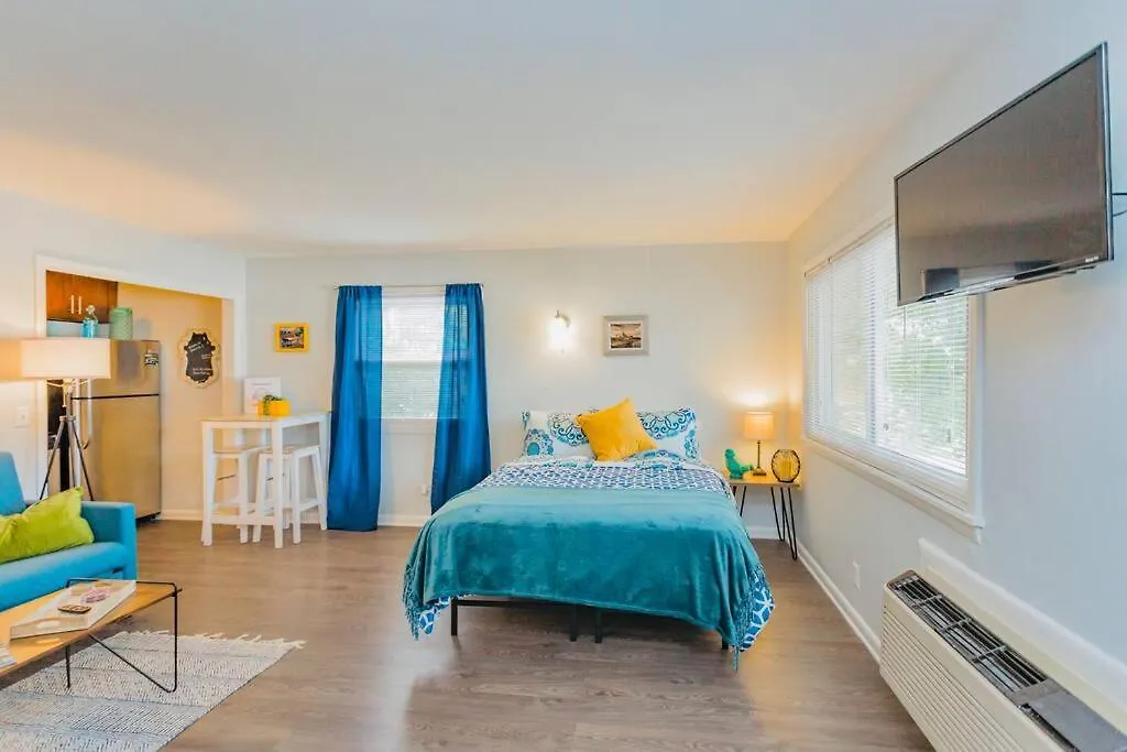 Hillview Studio - Seasonal Pool Villa Nashville Holiday home